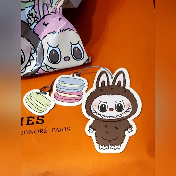 Authentic PopMart - The Monsters Exciting Macaron **SECRET Chestnut Cocoa - Picture 4 of 11